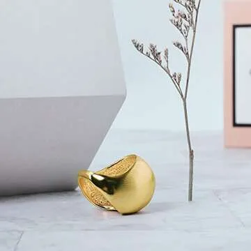 Mytys Bold Dome Ring - Chic Gold Statement Jewelry