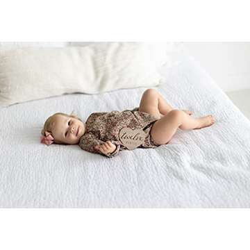 Kate & Milo Heart Shaped Wooden Monthly Milestone Photo Cards, Baby Announcement Cards, Double Sided Photo Prop Milestone Discs, Pregnancy Journey Milestone Markers, Light Wood