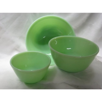 Stunning Jadeite Glass Bowls Set of 3 - Vintage Style
