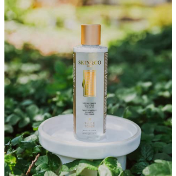 Luxurious SKIN&CO Truffle Therapy Face Toner for All Types