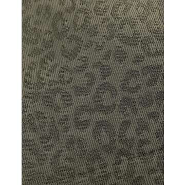 CRZ YOGA Women's V Neck Adjustable Seamless Sports Bra