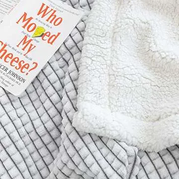 LOMAO Sherpa Blanket Throw Blanket Soft Warm Fleece Blanket Thick Blanket with Grid Pattern for Couch Sofa Bed Chair Home Decor (Grey, 51"x63")