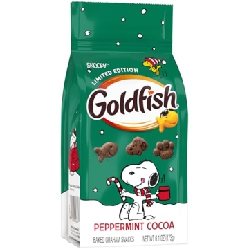Goldfish Snoopy Cocoa Graham Crackers Seasonal Treat 6.1 Oz