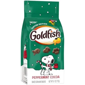 Goldfish Snoopy Cocoa Graham Crackers Seasonal Treat 6.1 Oz