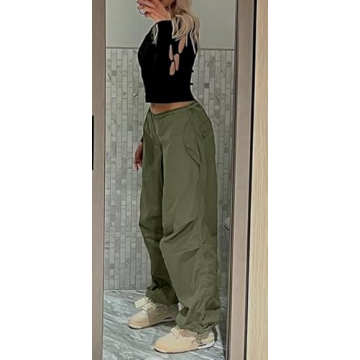 Stylish Women’s Baggy Cargo Pants for Casual Comfort