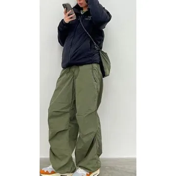 Stylish Women’s Baggy Cargo Pants for Casual Comfort