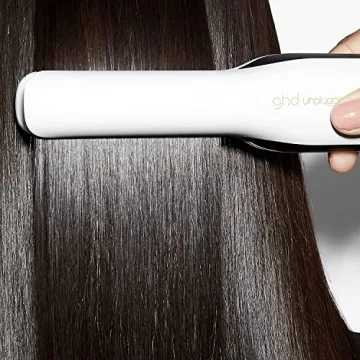 ghd Unplugged Cordless Flat Iron - Portable & Powerful