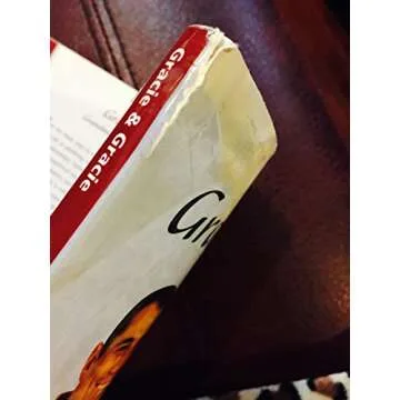 Gracie Submission Essentials: Grandmaster and Master Secrets of Finishing a Fight (1) (Brazilian Jiu-Jitsu series)