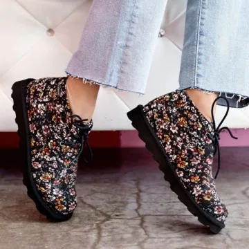 Women's Skye Black Chukka Bootie Size 10 by BEARPAW