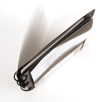 Durable Five Star Flex Refillable Notebook with Pockets