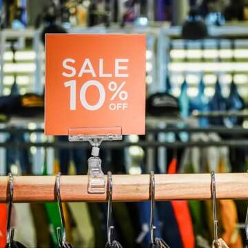 TINSKY 50PCS Clear Sign Clips Holders, Merchandise Sign Clip Rotatable Price Display Rack Acrylic Sign Holder Clip Double Sided Sale Signs Holders for Retail Rack, Baskets or Cards