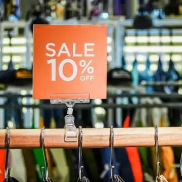 TINSKY 50PCS Clear Sign Clips Holders, Merchandise Sign Clip Rotatable Price Display Rack Acrylic Sign Holder Clip Double Sided Sale Signs Holders for Retail Rack, Baskets or Cards