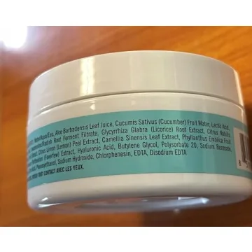 First Aid Beauty Facial Radiance Pads – Gentle Exfoliation