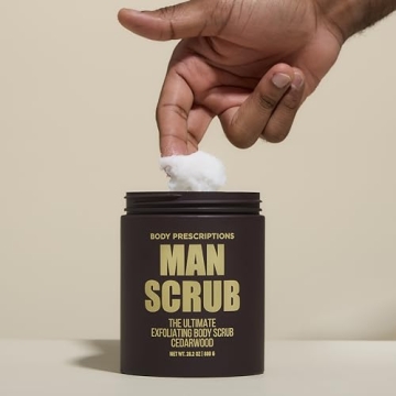 Men's Exfoliating Body Scrub for Smooth Skin Care