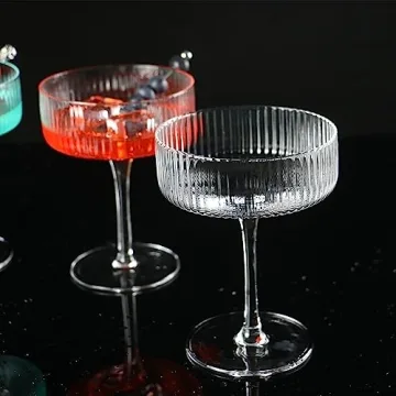 AOROTOE Vintage Cocktail Glasses Set for Elegant Drinking