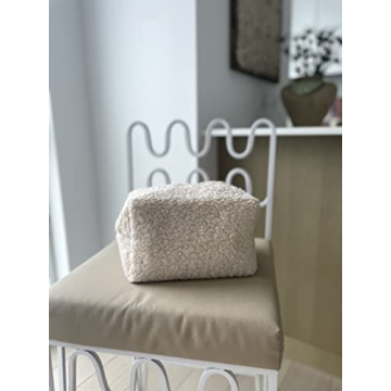 Stylish Boucle Cosmetics Makeup Bag for Travel