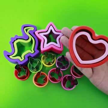 GELIFATLE Sandwich Cutter and Sealer Set, 3 Pcs 3 Inch Bread Sandwich Decruster Pancake Maker DIY Cookie Cutters for Kids Lunch Box -with 8 Pcs Fruit Vegetable Cutter Shapes Set