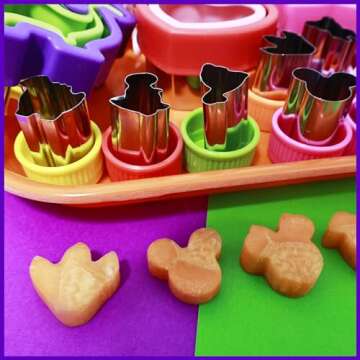 GELIFATLE Sandwich Cutter and Sealer Set, 3 Pcs 3 Inch Bread Sandwich Decruster Pancake Maker DIY Cookie Cutters for Kids Lunch Box -with 8 Pcs Fruit Vegetable Cutter Shapes Set