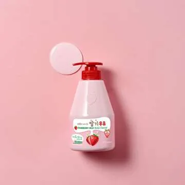 WELCOS KWAILNARA Strawberry Milk Body Wash 560g Hydrating Cleanser