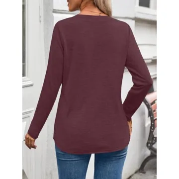 WYNNQUE Women’s Long Sleeve V Neck Casual Tops for Fall