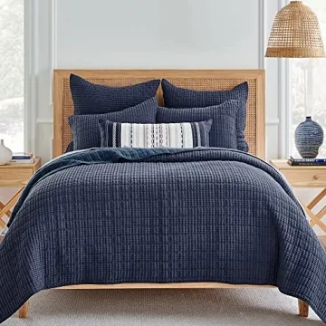 Levtex Home Mills Waffle Quilt Set - Luxurious Navy Cotton Comfort for Your Bedroom