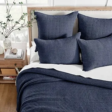 Levtex Home Mills Waffle Full/Queen Quilt Set in Navy