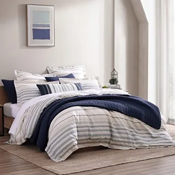 Levtex Home Mills Waffle Full/Queen Quilt Set in Navy