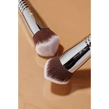 Sigma Beauty 3DHD Kabuki Brush – Flawless Makeup Application