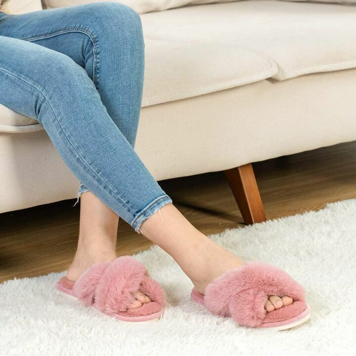 Fuzzy Women's Cross Band Slippers - Cozy & Warm