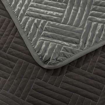 NTBAY King Silk Satin Quilt Set, Luxury Bedspread for All Seasons