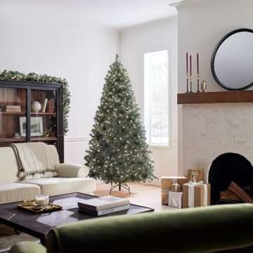 7.5ft Pre-Lit Christmas Tree with White Lights