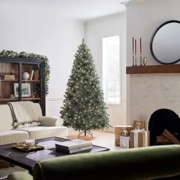 7.5ft Pre-Lit Christmas Tree with White Lights