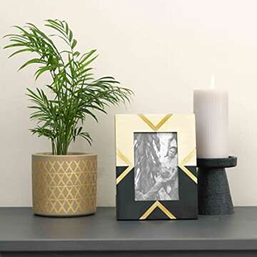 Main + Mesa Resin Photo Frames, Set of 2 (4x6” and 5x7”)