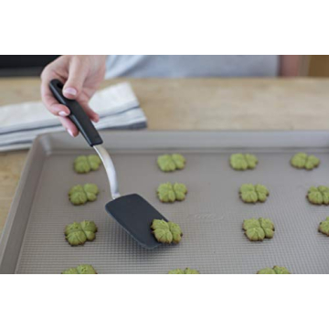 OXO Good Grips Silicone Cookie Spatula 3 Inches