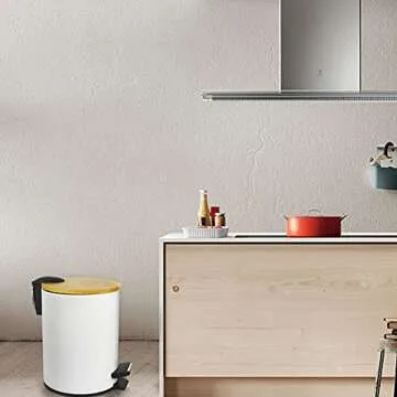 Aupekro Round Metal Trash Can with Bamboo lid and Pedal 5 Liter Garbage Container Bin with Removable Inner Wastebasket for Bathroom, Bedroom, Kitchen, Office (White)