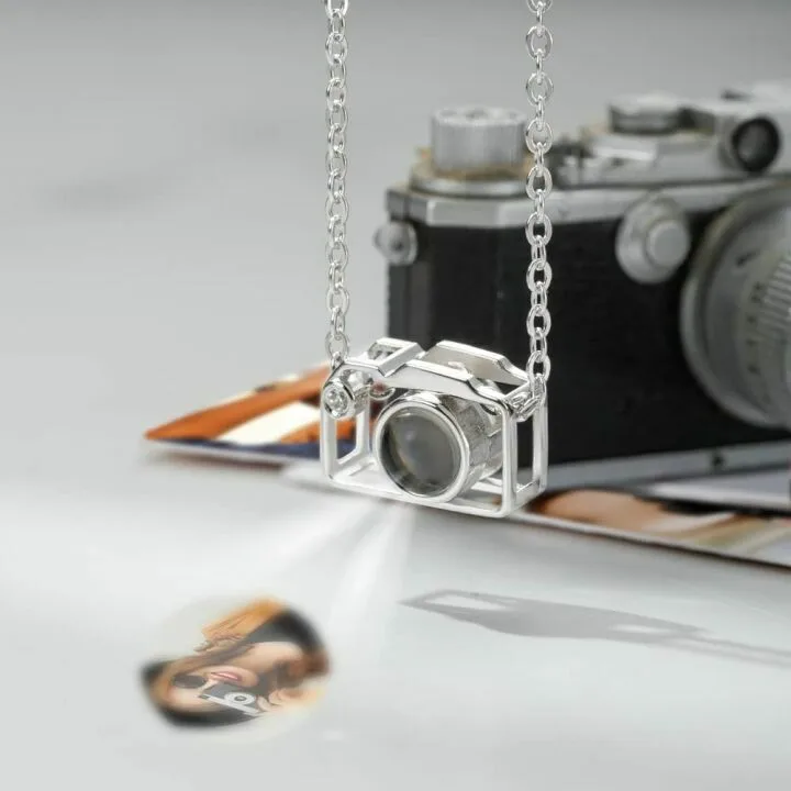 Photo Projection Camera Necklace - Capture Memories Easily