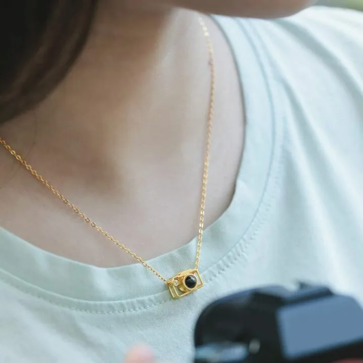 Photo Projection Camera Necklace - Capture Memories Easily