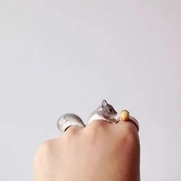 Mary Lou Grey Squirrel Ring Set