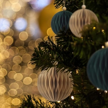 KI Store 8pcs Eco-Friendly Paper Christmas Balls