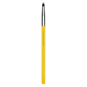 Bdellium Tools Professional Makeup Brush - Studio Series 716 Smoky Eyeliner - With Soft Synthetic Fibers, For Thick Lining (Yellow, 1pc)