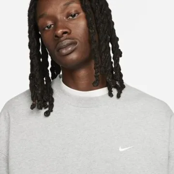 Nike Solo Swoosh Men's Fleece Crew - Versatile Comfort and Style