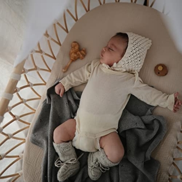 FRIGG Daisy Natural Rubber Baby Pacifier BPA-Free Denmark