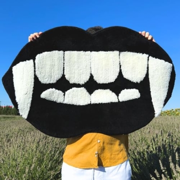 Beyond Deco Halloween Vampire Rug, 47x31, Handmade Tufted Spooky Area Rug, Gothic Party Home Decor, ...