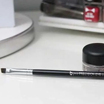 Thin Eyeliner Brush Winged Liner Brush - Beauty Junkees Precision Eyeliner Brush, Tightline Angled Eye Liner Brush for Eyes Makeup Applicator, Liquid, Cream, Powder, Cake, Eyebrow Cosmetics, Synthetic