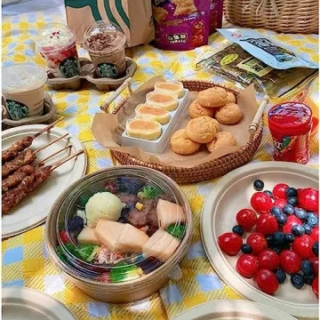 Natural Hand Woven Rattan Serving Tray Round Food Storage Vintage Decorative Rattan Wicker Tray Home Decorative Organizer Tray with Handles