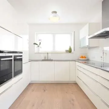 Globe Electric Oswald 1-Light Flush Mount with Wood Accent