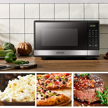BLACK+DECKER EM031MB11 Digital Microwave Oven with Turntable