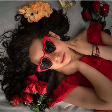 YooThink Heart Shaped Sunglasses – Chic Retro Cat Eye Style