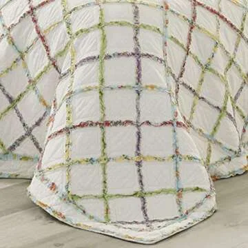 Laura Ashley - Queen Quilt, Reversible Cotton Bedding, Lightweight Home Decor for All Seasons (Ruffle Garden Cream, Queen)