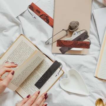 4 Pcs Cool Bookmarks for Men Wooden Bookmark for Men Handmade Natural Carving Book Mark Traditional Style Wood Bookmark Accessories for Men Women Book Lovers Readers Teachers